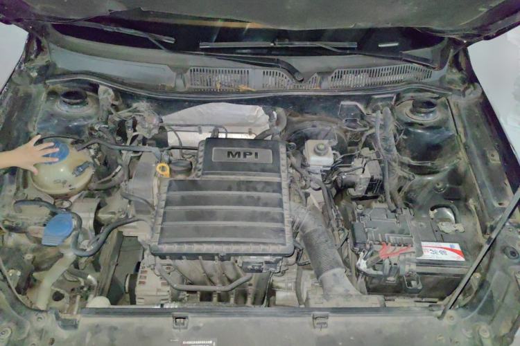 Used Volkswagen Lavida 2013 Revised Classic 1.6L Automatic Fashion Edition Engine Bay