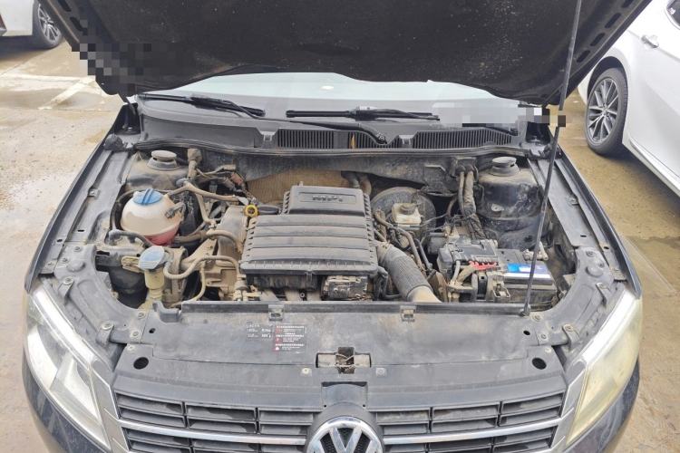 Used Volkswagen Lavida 2013 Revised Classic 1.6L Automatic Fashion Edition Engine Bay
