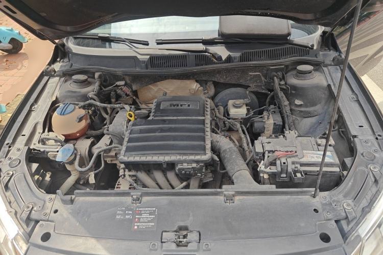 Used Volkswagen Lavida 2013 Restyled Classic 1.6L Automatic Comfort Edition Engine Bay
