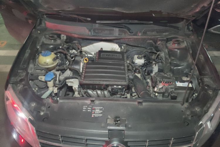 Used Volkswagen Lavida 2013 Restyled Classic 1.6L Automatic Comfort Edition Engine Bay