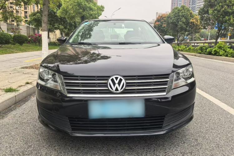 Used Volkswagen Lavida 2013 Revised Classic 1.6L Automatic Fashion Edition Exterior 1