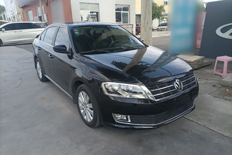 Used Volkswagen Lavida 2013 Restyled Classic 1.6L Manual Comfort Edition Exterior 1