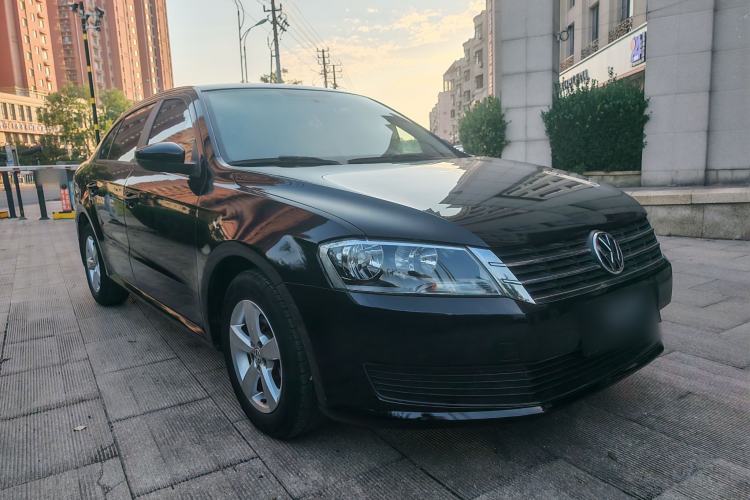 Used Volkswagen Lavida 2013 Revised Classic 1.6L Automatic Fashion Edition Exterior 2