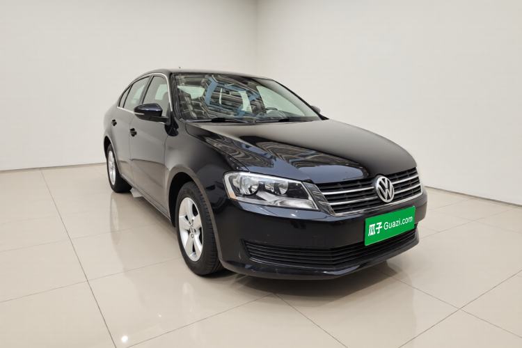 Used Volkswagen Lavida 2013 Revised Classic 1.6L Manual Fashion Edition Exterior 2
