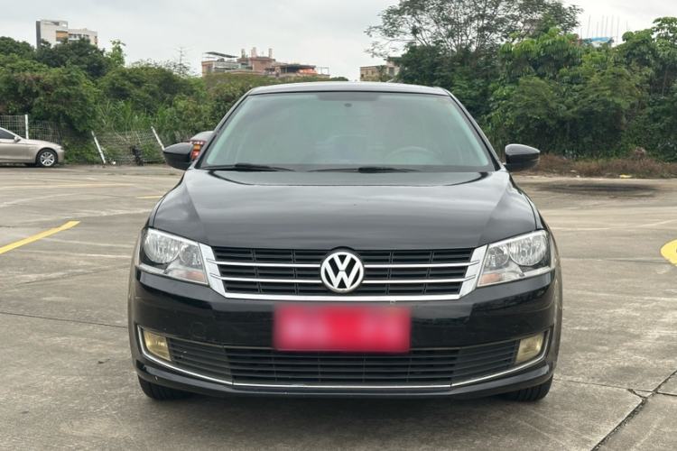 Used Volkswagen Lavida 2013 Revised Classic 1.6L Automatic Fashion Edition Exterior 2