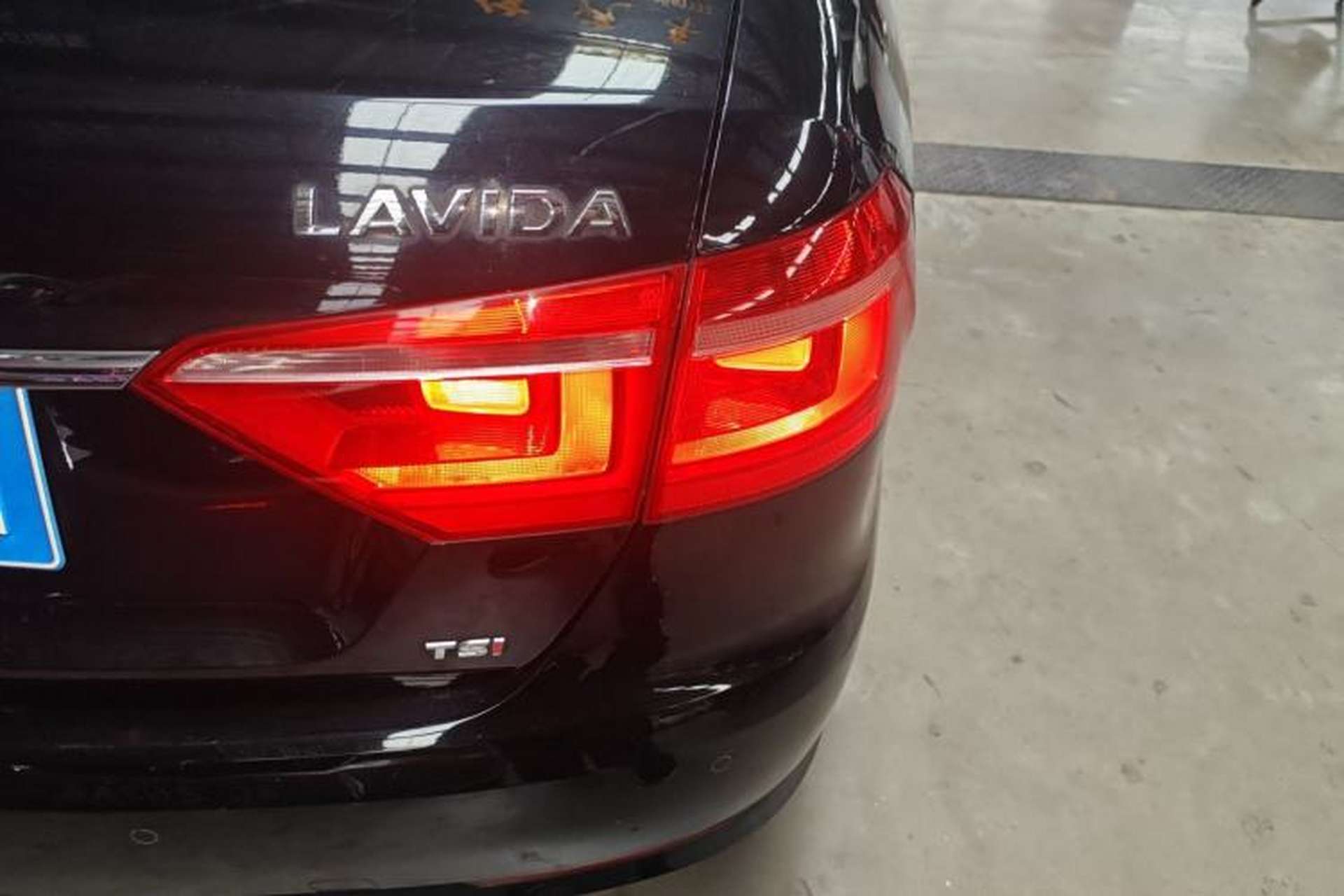 Used Volkswagen Lavida 2013 Revised Version 1.4 TSI DSG Comfort Edition Exterior 3