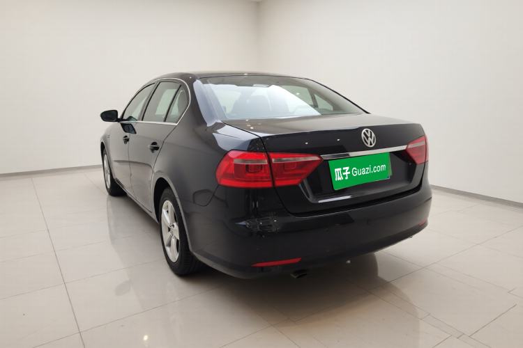 Used Volkswagen Lavida 2013 Revised Classic 1.6L Manual Fashion Edition Exterior 3