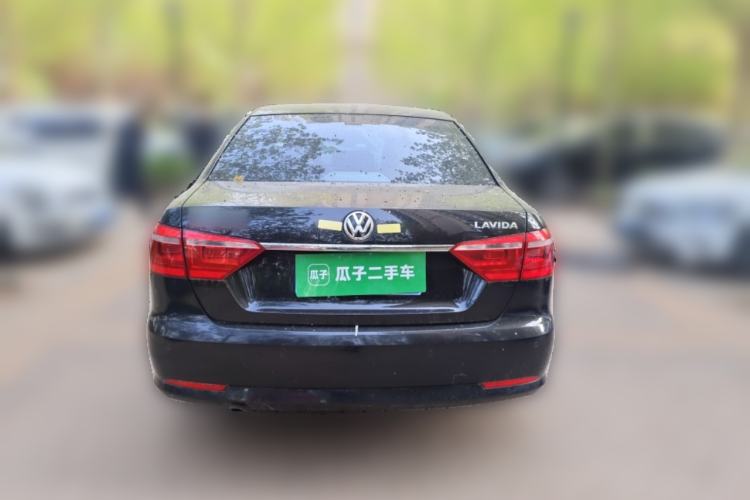 Used Volkswagen Lavida 2013 Restyled Classic 1.6L Automatic Comfort Edition Exterior 4