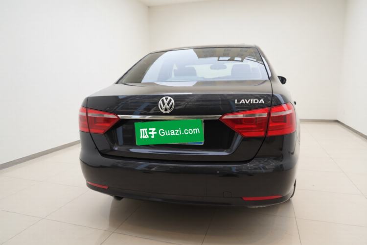 Used Volkswagen Lavida 2013 Revised Classic 1.6L Manual Fashion Edition Exterior 4