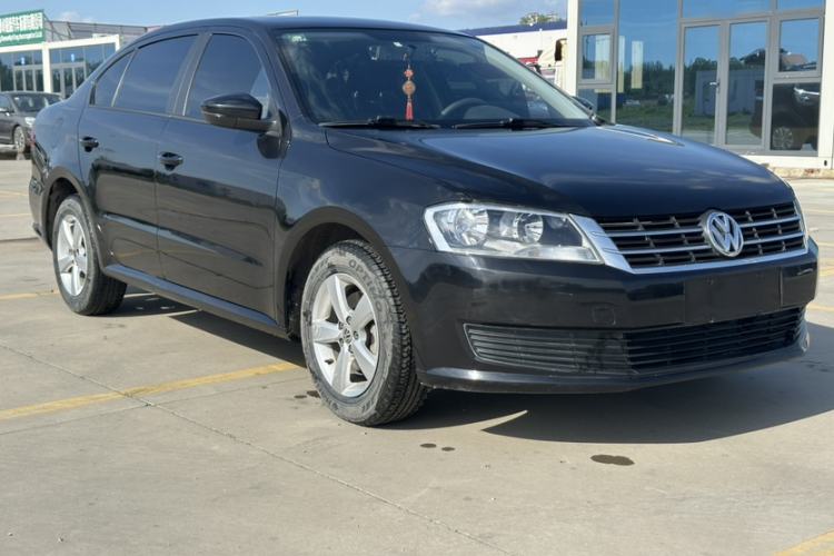 Used Volkswagen Lavida 2013 Revised Classic 1.6L Manual Fashion Edition Exterior 6