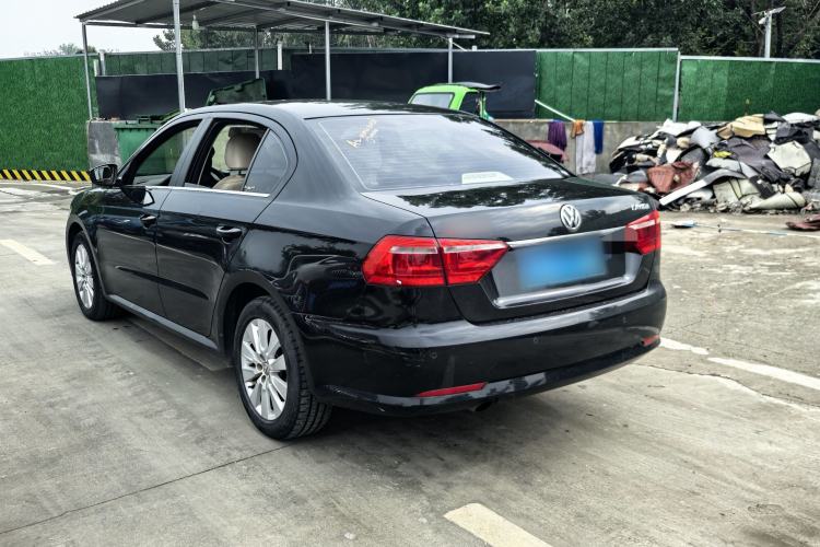 Used Volkswagen Lavida 2013 Restyled Classic 1.6L Manual Comfort Edition Exterior 7
