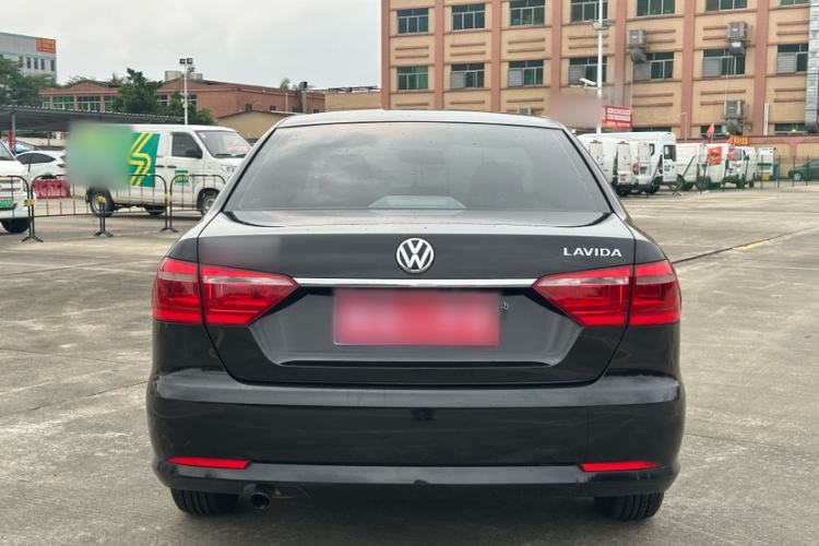 Used Volkswagen Lavida 2013 Revised Classic 1.6L Automatic Fashion Edition Exterior 8