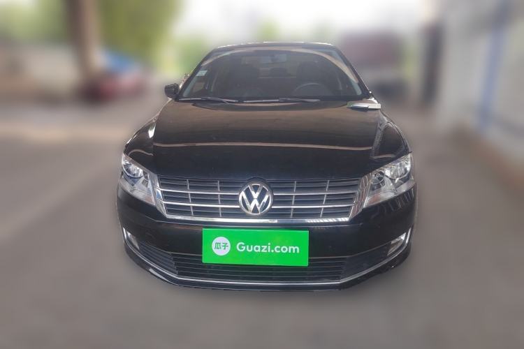 Used Volkswagen Lavida 2013 Restyled Classic 1.6L Manual Comfort Edition Front