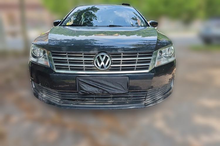 Used Volkswagen Lavida 2013 Revised Classic 1.6L Manual Fashion Edition Front