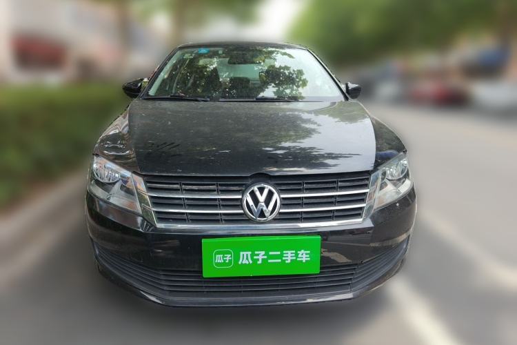 Used Volkswagen Lavida 2013 Revised Classic 1.6L Manual Fashion Edition Front