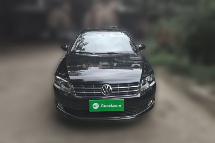 Used Volkswagen Lavida 2013 Restyled Classic 1.6L Manual Comfort Edition Front