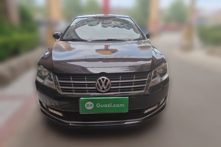 Used Volkswagen Lavida 2013 Restyled Classic 1.6L Manual Comfort Edition Front