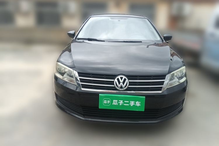 Used Volkswagen Lavida 2013 Revised Classic 1.6L Manual Fashion Edition Front