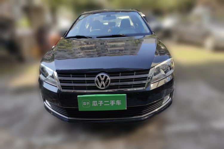 Used Volkswagen Lavida 2013 Revised Version 1.6L Automatic Luxury Edition Front