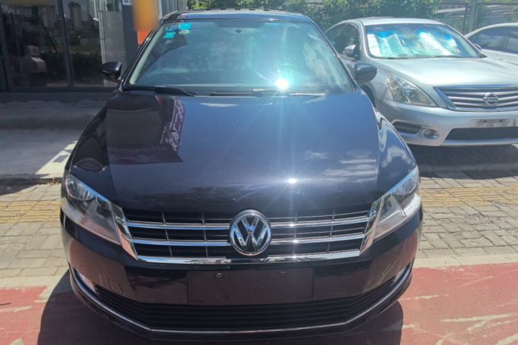 Used Volkswagen Lavida 2013 Restyled Classic 1.6L Manual Comfort Edition Front