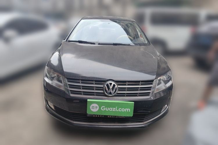 Used Volkswagen Lavida 2013 Restyled Classic 1.6L Manual Comfort Edition Front