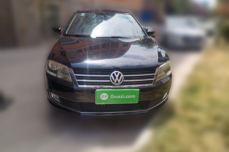 Used Volkswagen Lavida 2013 Restyled Classic 1.6L Manual Comfort Edition Front