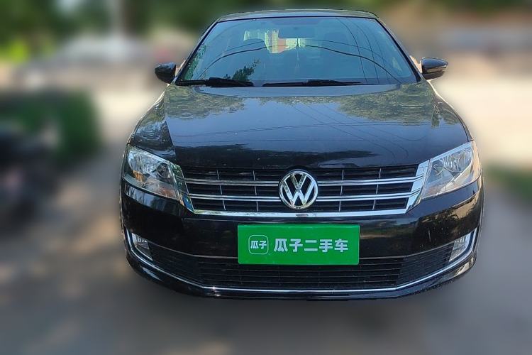 Used Volkswagen Lavida 2013 Restyled Classic 1.6L Manual Comfort Edition Front