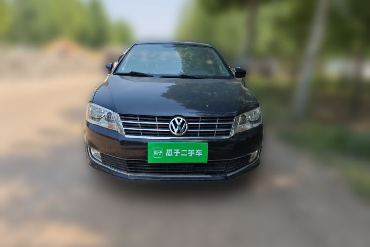 Used Volkswagen Lavida 2013 Restyled Classic 1.6L Manual Comfort Edition Front