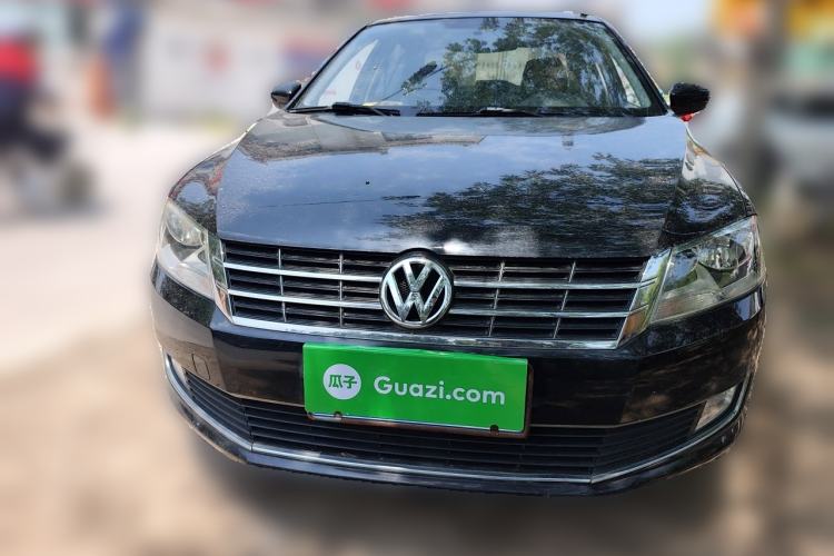 Used Volkswagen Lavida 2013 1.6L Manual Comfort Edition Front