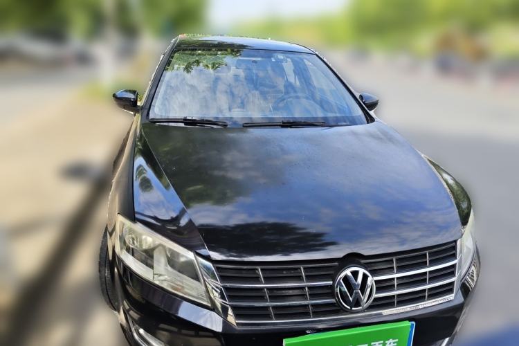 Used Volkswagen Lavida 2013 1.4TSI Manual Comfort Edition Front