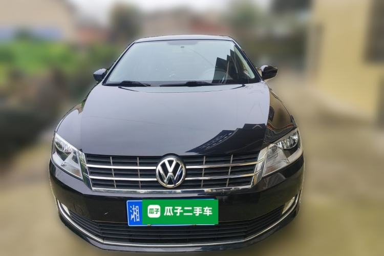 Used Volkswagen Lavida 2013 Restyled Classic 1.6L Manual Comfort Edition Front