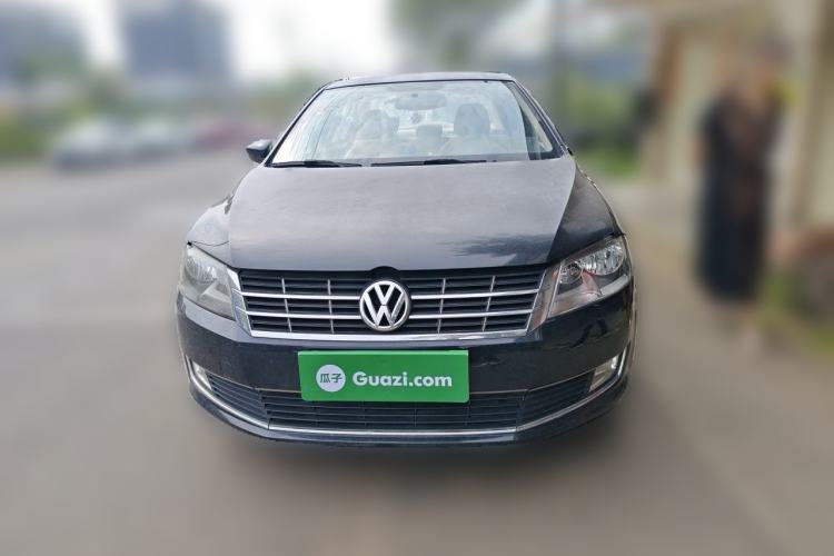 Used Volkswagen Lavida 2013 Restyled Classic 1.6L Manual Comfort Edition Front