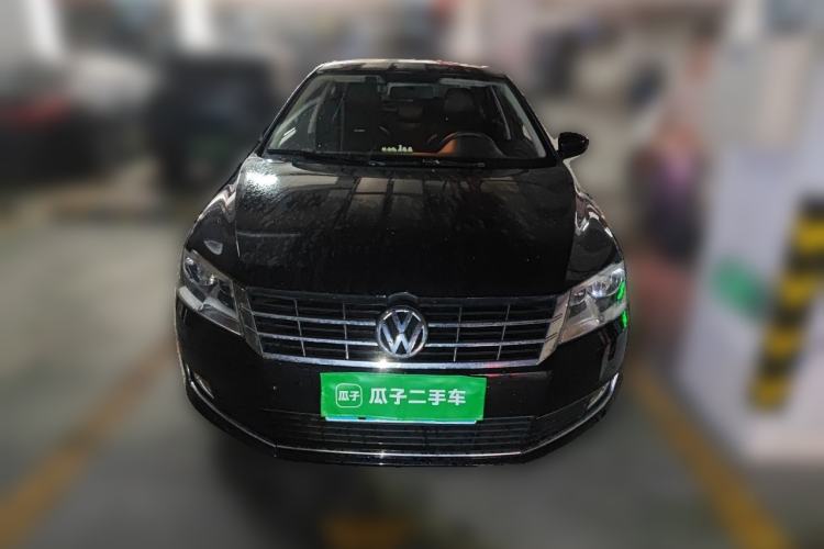 Used Volkswagen Lavida 2013 1.6L Manual Comfort Edition Front