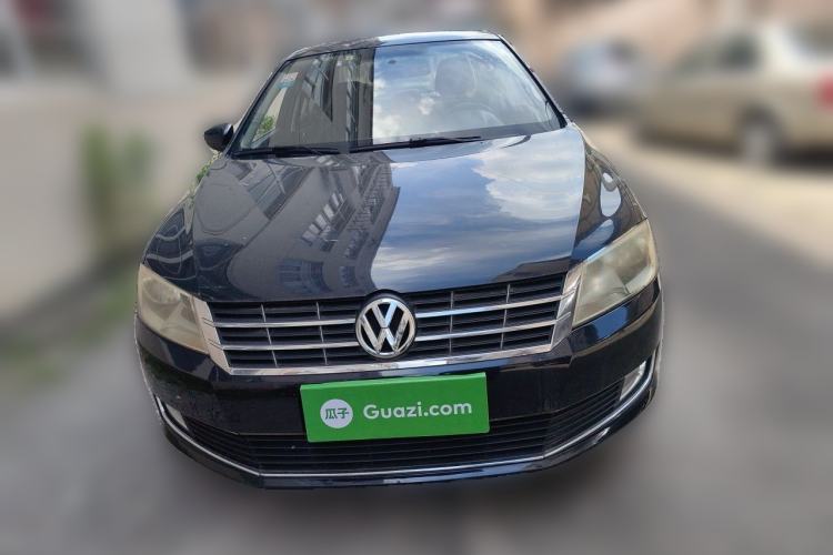 Used Volkswagen Lavida 2013 Restyled Classic 1.6L Manual Comfort Edition Front