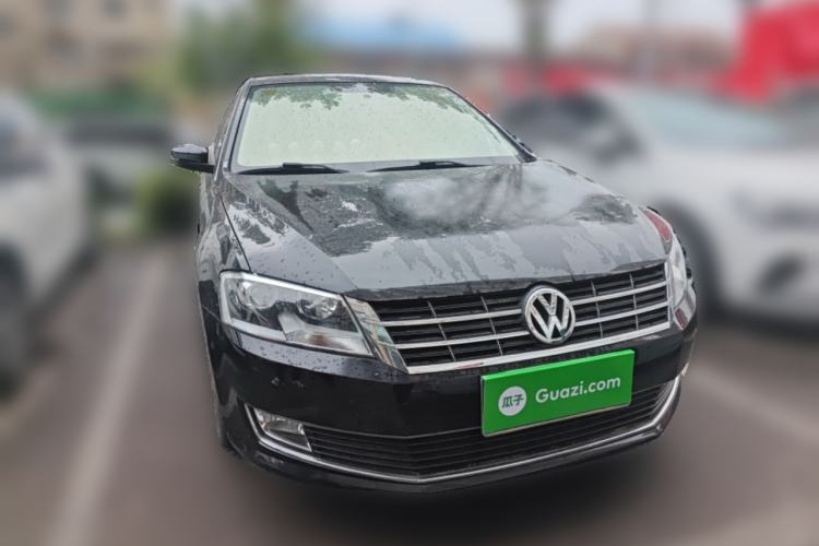 Used Volkswagen Lavida 2013 Restyled Classic 1.6L Manual Comfort Edition Front