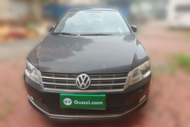 Used Volkswagen Lavida 2013 Restyled Classic 1.6L Manual Comfort Edition Front