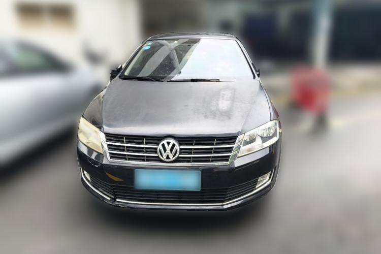Used Volkswagen Lavida 2013 Restyled Classic 1.6L Manual Comfort Edition Front