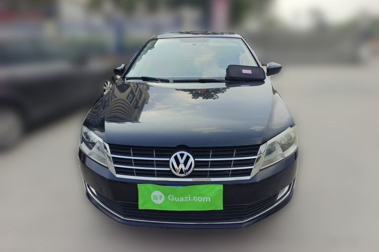 Used Volkswagen Lavida 2013 Restyled Classic 1.6L Manual Comfort Edition Front
