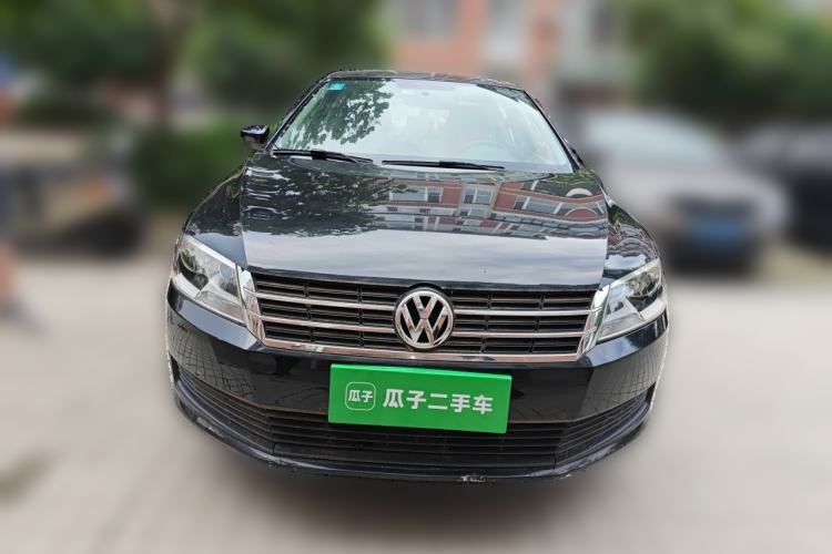 Used Volkswagen Lavida 2013 Revised Classic 1.6L Manual Fashion Edition Front