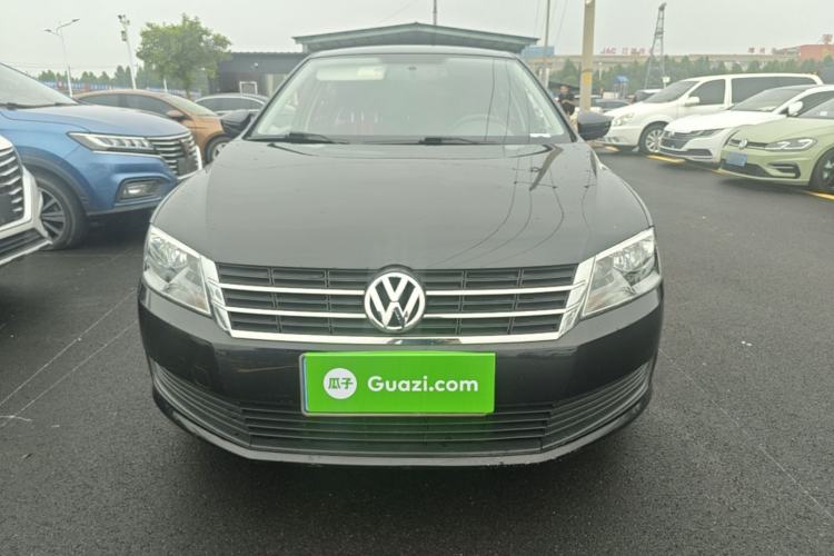 Used Volkswagen Lavida 2013 Revised Classic 1.6L Manual Fashion Edition Front