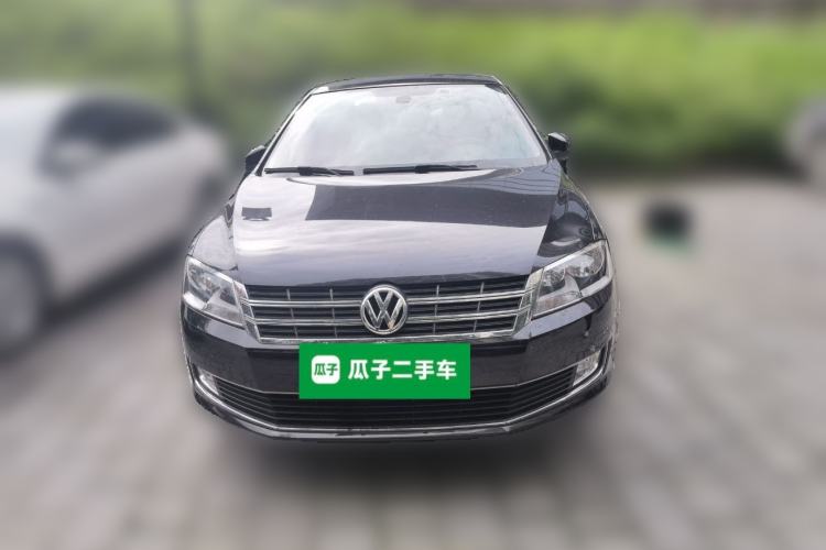 Used Volkswagen Lavida 2013 Revised Version 1.6L Automatic Luxury Edition Front