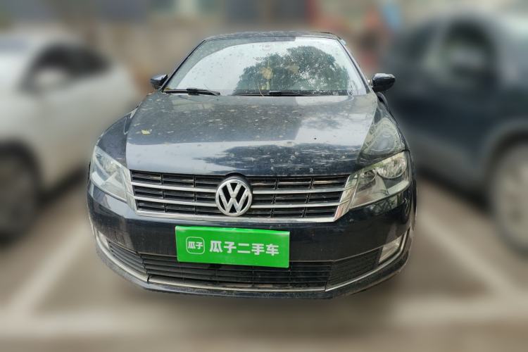 Used Volkswagen Lavida 2013 Restyled Classic 1.6L Manual Comfort Edition Front