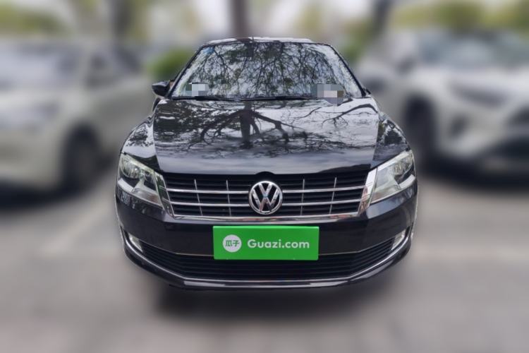 Used Volkswagen Lavida 2013 Restyled Classic 1.6L Manual Comfort Edition Front