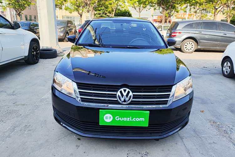 Used Volkswagen Lavida 2013 Revised Classic 1.6L Automatic Fashion Edition Front