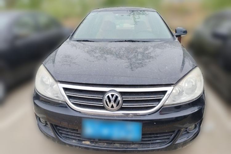 Used Volkswagen Lavida 2013 Classic 1.6L Manual Fashion Edition Front