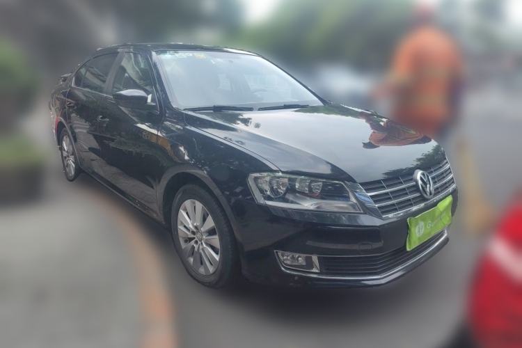 Used Volkswagen Lavida 2013 Restyled Classic 1.6L Automatic Comfort Edition Front Right 45 Deg