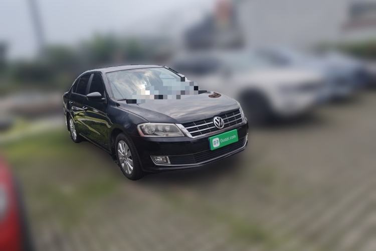 Used Volkswagen Lavida 2013 Restyled Classic 1.6L Automatic Comfort Edition Front Right 45 Deg
