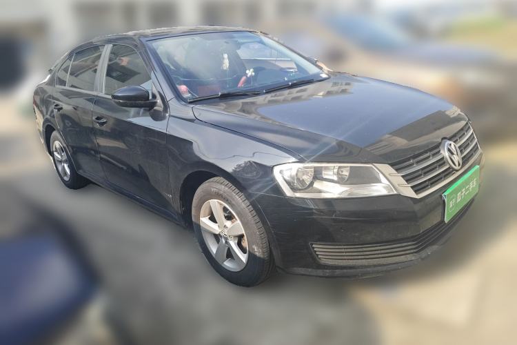 Used Volkswagen Lavida 2013 Revised Classic 1.6L Automatic Fashion Edition Front Right 45 Deg