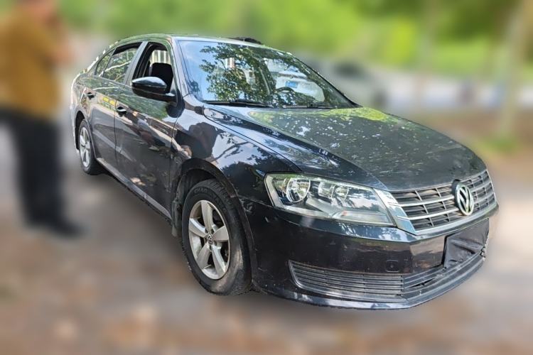 Used Volkswagen Lavida 2013 Revised Classic 1.6L Manual Fashion Edition Front Right 45 Deg