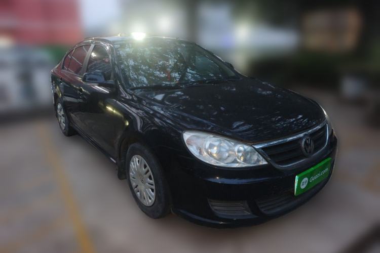 Used Volkswagen Lavida 2013 Classic 1.6L Manual Fashion Edition Front Right 45 Deg